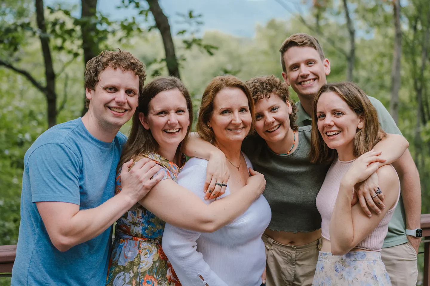 A summer reunion at Wintergreen – and what makes relaxed extended family photos work