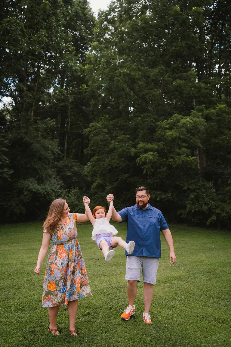 A summer reunion at Wintergreen – and what makes relaxed extended family photos work