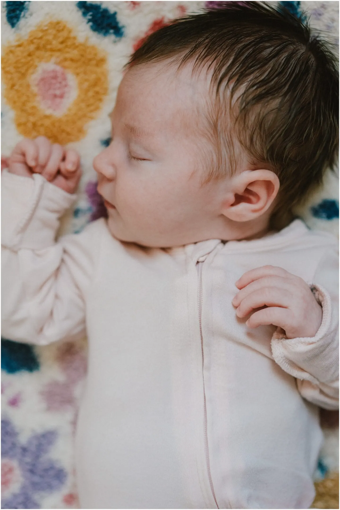 Winter newborn photos in Richmond, VA