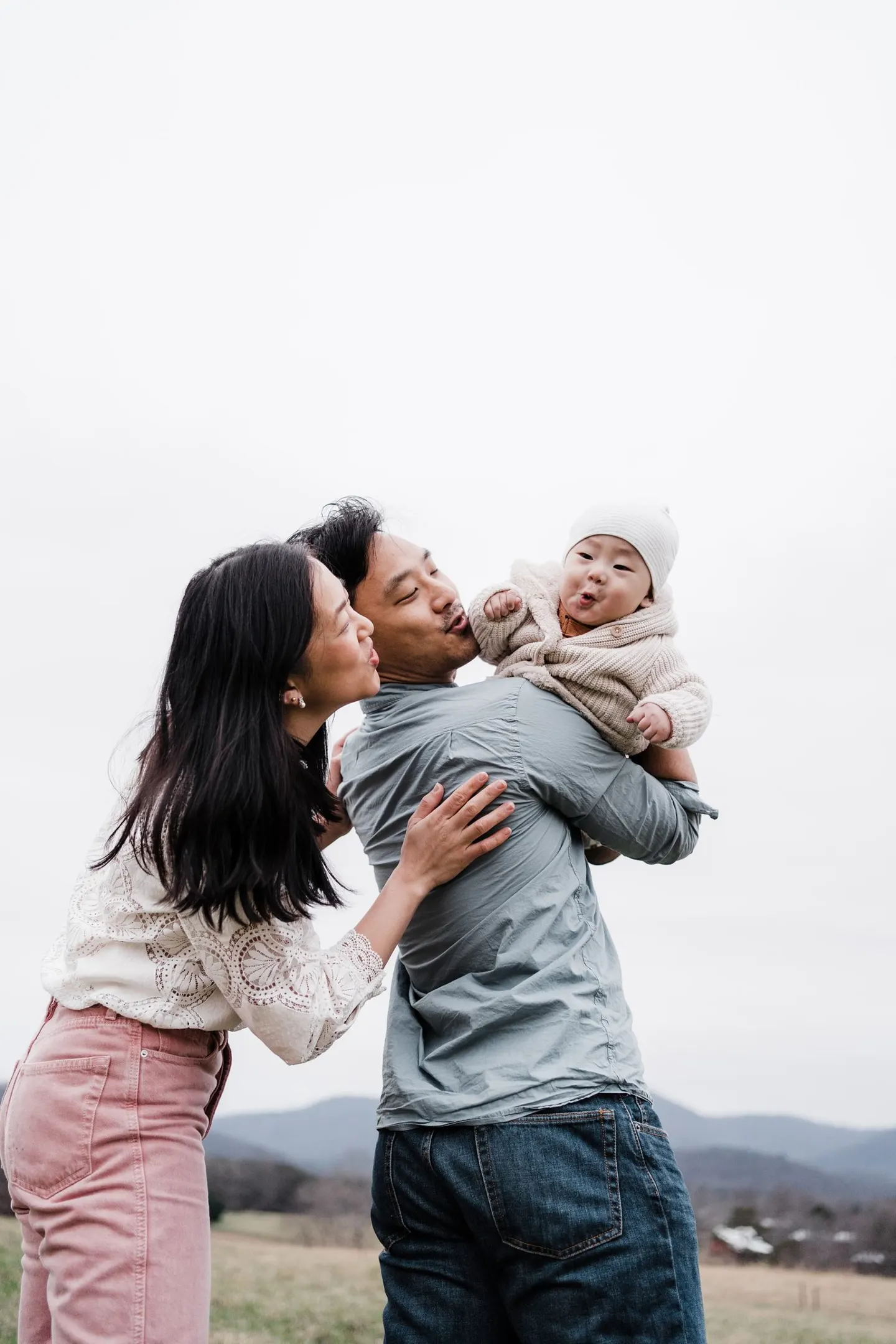 winter family photos with a baby