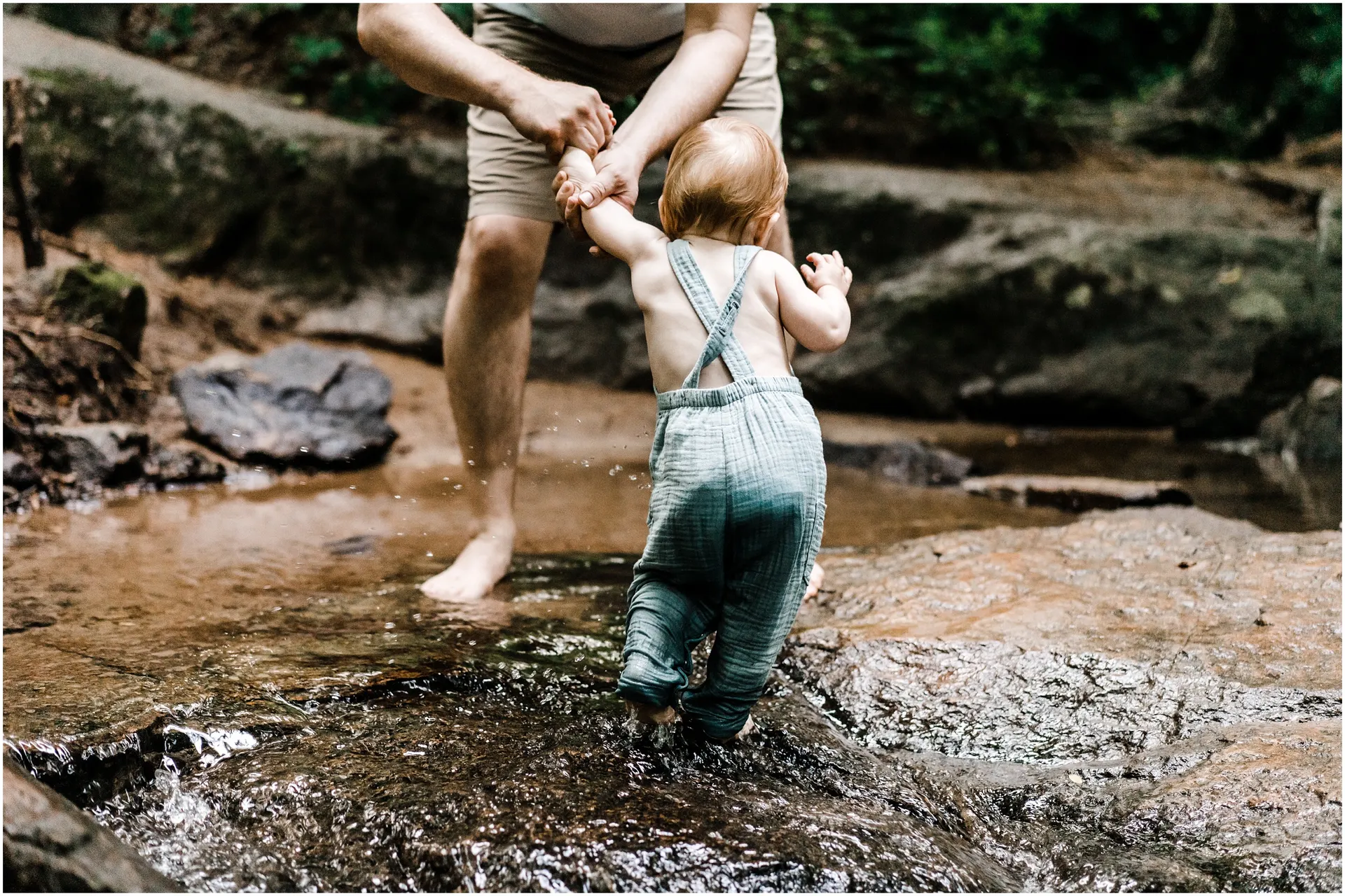 The best way to have fun with outdoor summer family photos