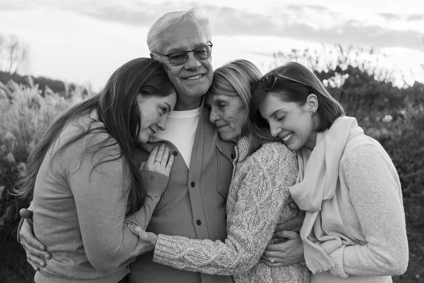extended family session poses,  charlottesville virginia family photographer
