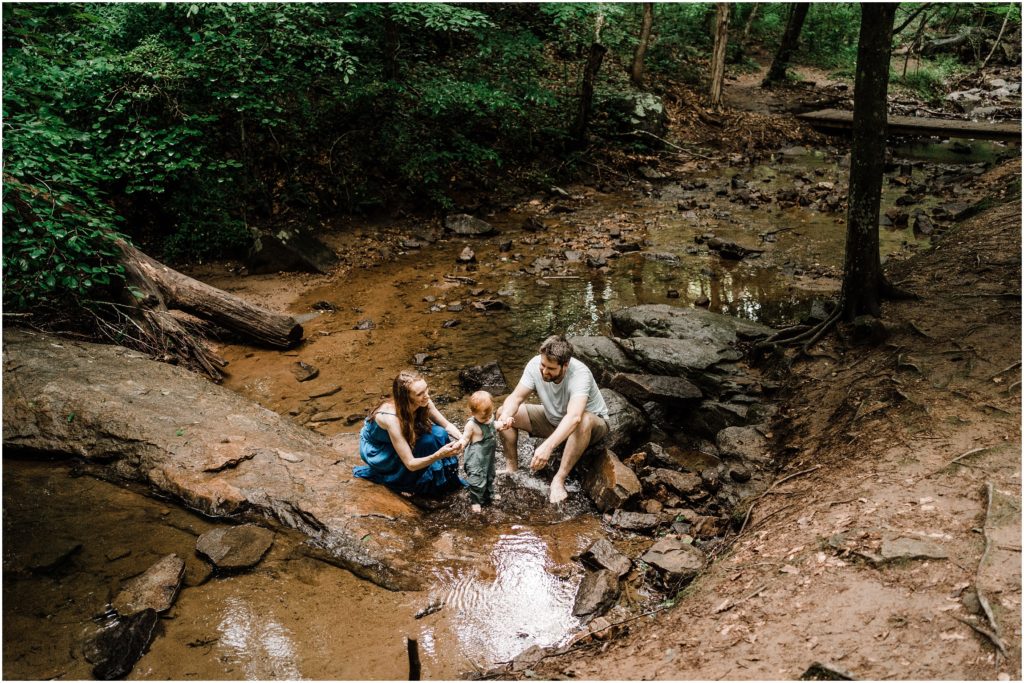 family photos creek, charlottesville