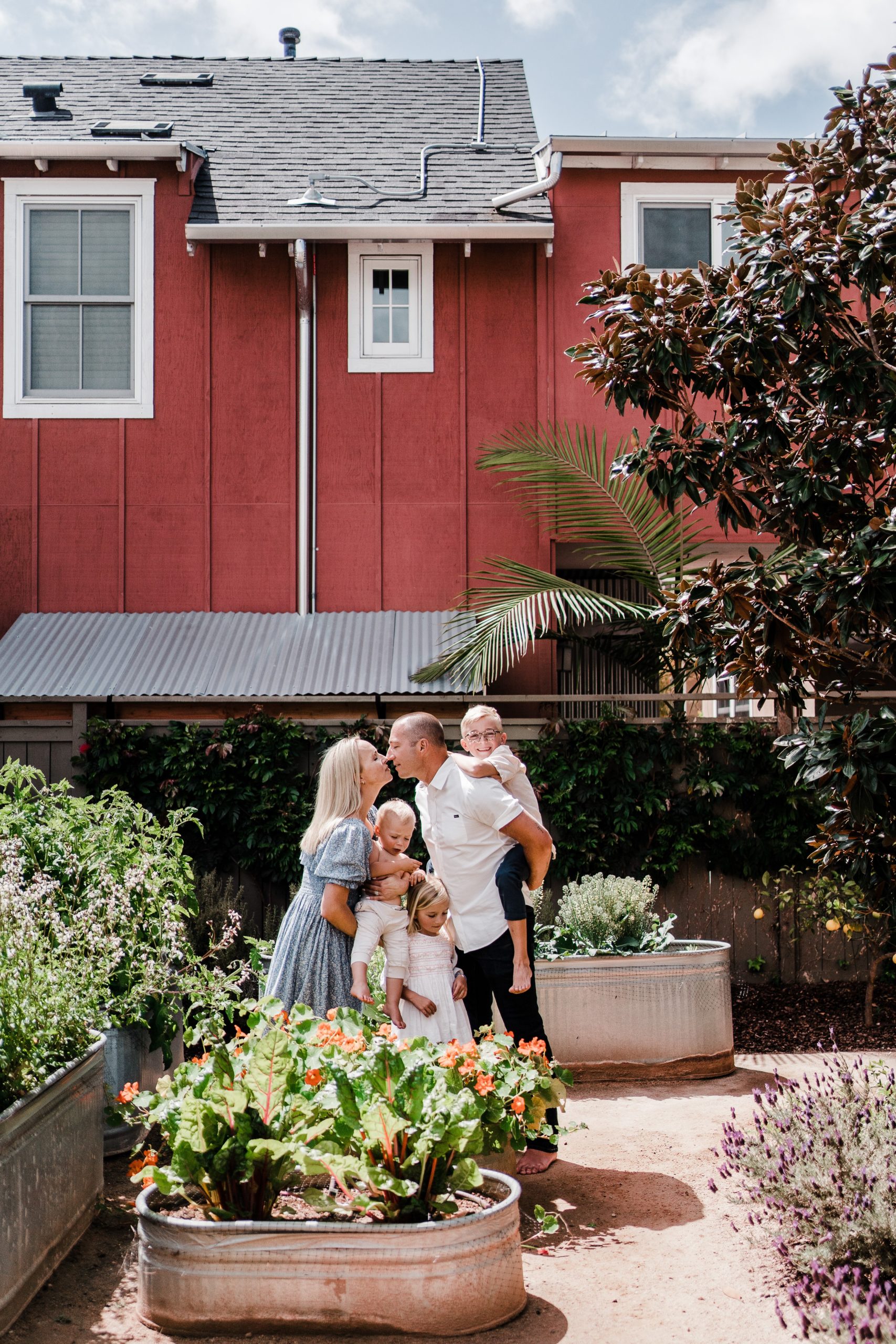 what to wear for outdoor summer family photos by charlottesville va photographer