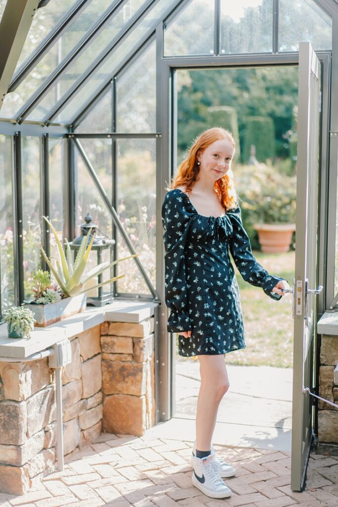 what to wear tips for teens in family photos by Charlottesville Photographer