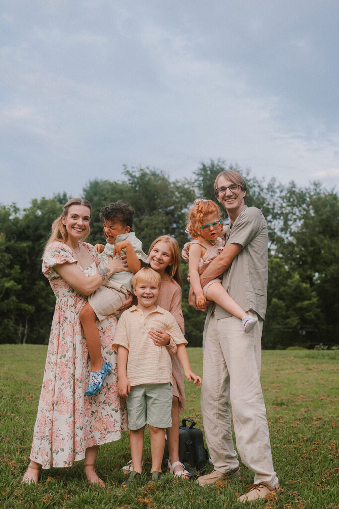 July family mini session in Charlottesville, VA