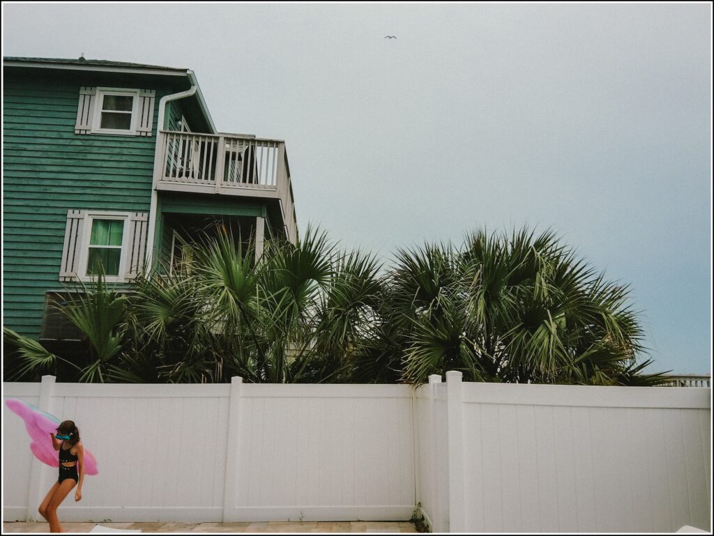 how to photograph vacation with a point and shoot camera